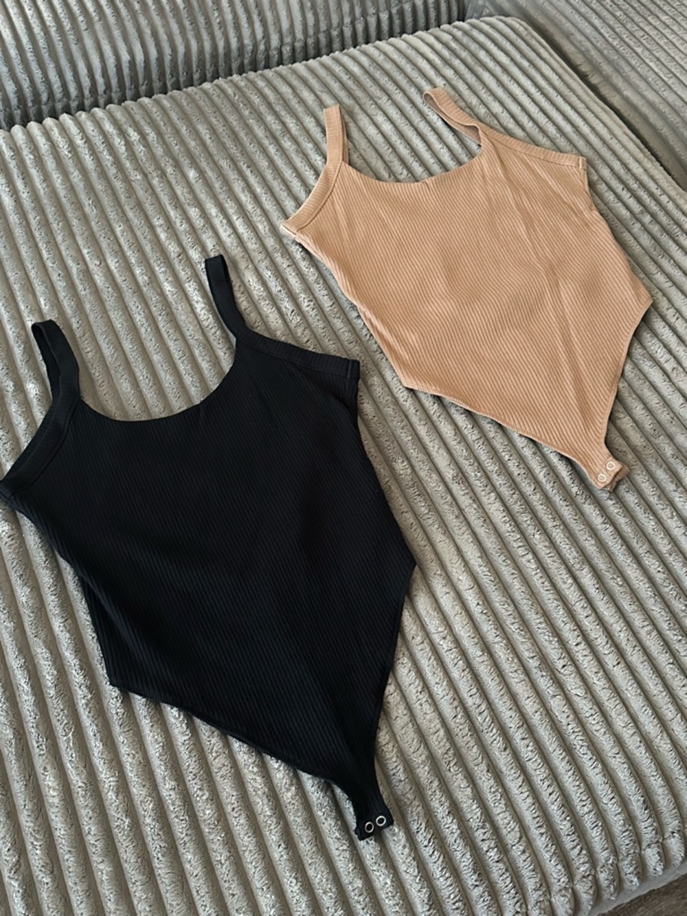 2 pack Good American body suits. Size 4 (2x)